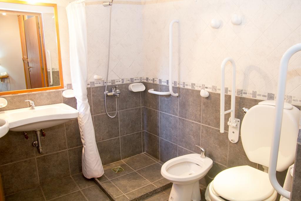 Aparthotel El Viejo Nogal San Martín de los Andes Exterior foto