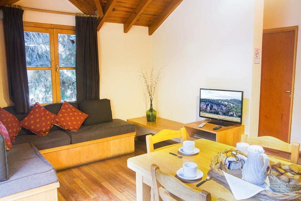 Aparthotel El Viejo Nogal San Martín de los Andes Exterior foto